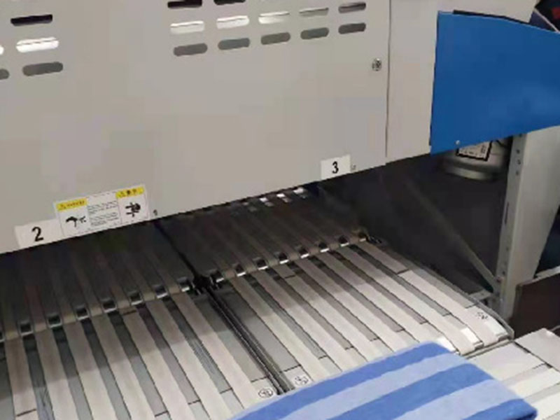 临清巾类折叠机-01